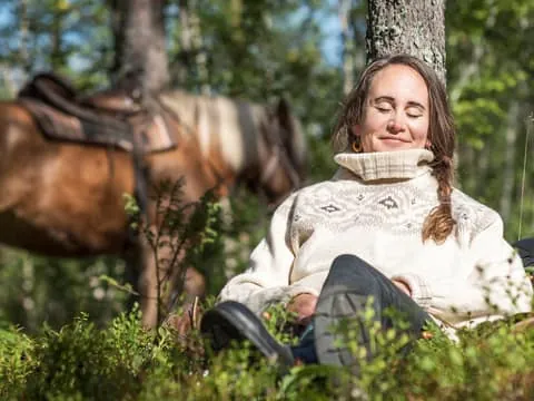 Levi: 2-Day Horse Riding Adventure in Lapland