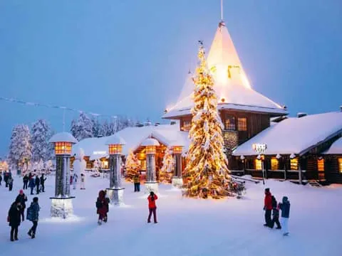 Insider Guided Visit to the Santa Claus Village