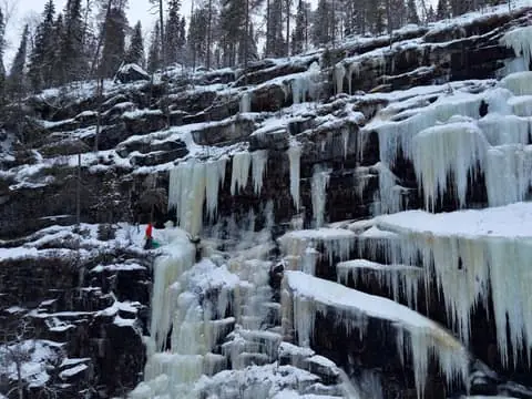 Korouoma Hike & Tasting traditional Lappish food