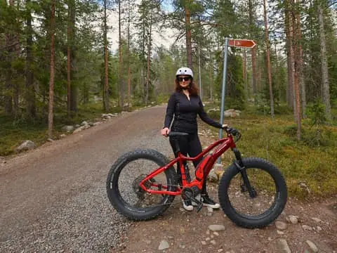 eBike Rental in Rovaniemi – Explore Effortlessly with Helmet