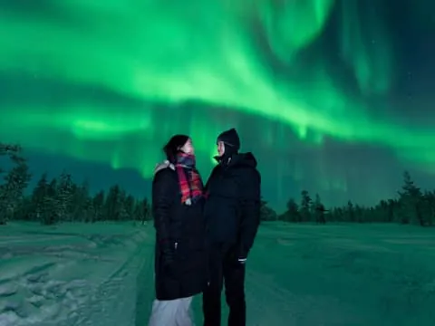 Ylläs: 100% Guaranteed Northern Lights Tour & Free Photos