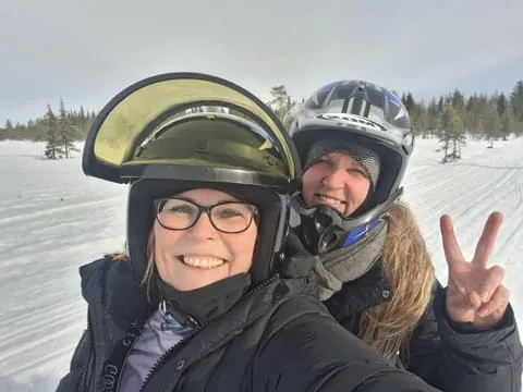 Levi: Photo Snowmobile Tour & Campfire Break