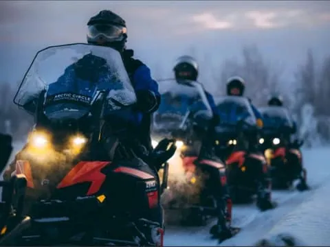 Levi: 2-Hour Snowmobile Safari Through Arctic Wilderness