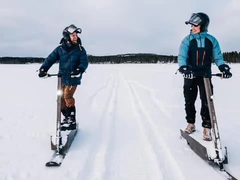Electric snow scooter safari