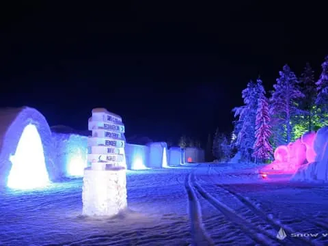 Levi: Snow Village Tour with Entrance ticket and Lunch