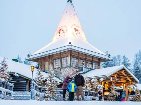 Private Pro Photoshoot in Santa Claus Village