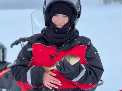 Ice Fishing Tour to Lake Inari, reindeer & lunch