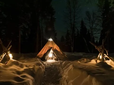 Ylläs: Fireside tasting in a traditional lavvu