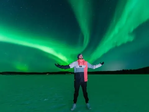 Northern Lights Hunting with Photo & Video