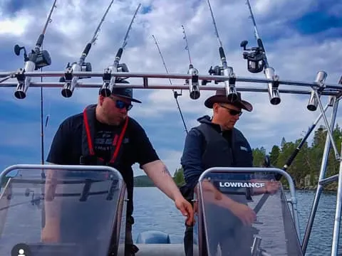 Lake Inari: Fishing and Boating Day Trip