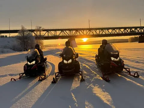 Arctic Snowmobiling Ride with Local Guide