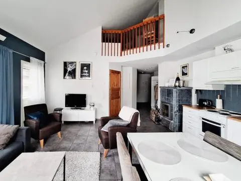 Party condo in the center of Levi