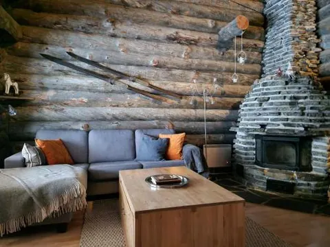 Tokkapirtti B2 Log cabin near Levi center in a peaceful neighbourhood