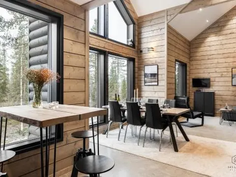 Villa Lumikkomäki A - Arctic Forest Retreat by Hilla Villas
