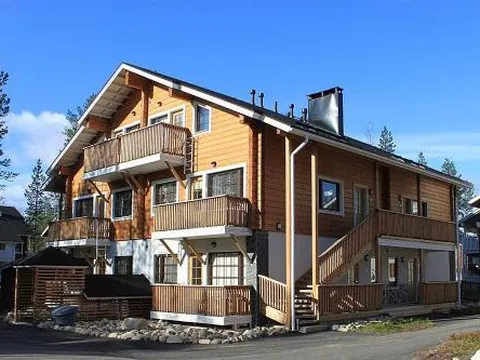 Cozy Alpine-Style Apartment in the Heart of Levi with Private Sauna & Fireplace