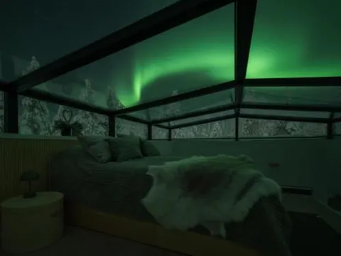 Levi Skyview Igloo