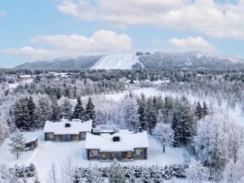 Cozy Log Cabin in Levi - Sauna & Front Slopes View
