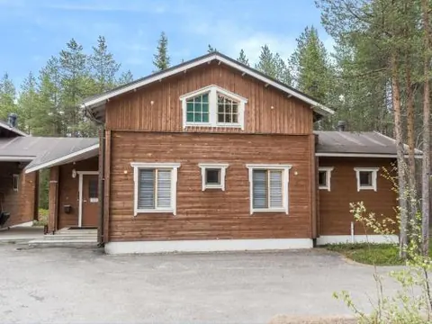 Holiday Home Lauri 4 iso by Interhome