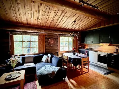 Aura by Lapland Villas, Luosto - Lapland, Lake 2 min walk, 2BR, Private Sauna, Fireplace