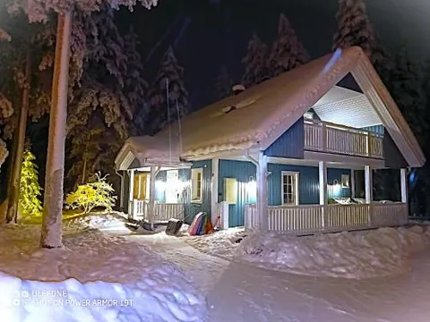Cozy house close to SantaVillage
