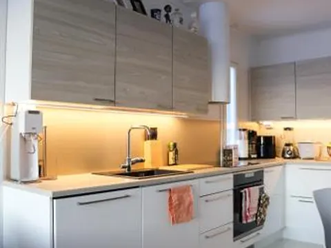 Modern semi-detached house with wonderful location!