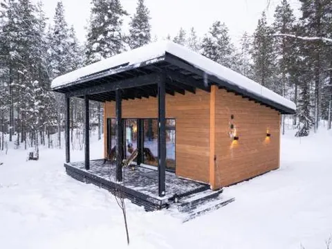 Scandinavian lakeside cottage