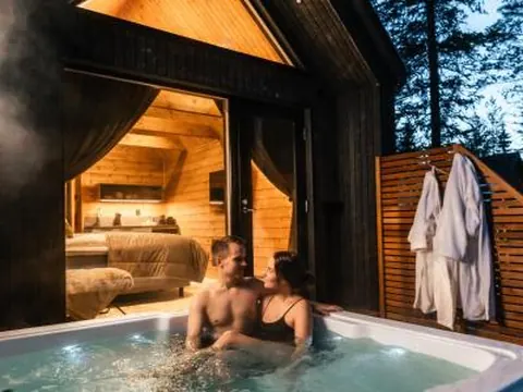 Silencius Cabin With Private Jacuzzi
