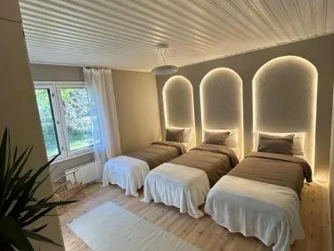 The Luna Lounge, villa with sauna