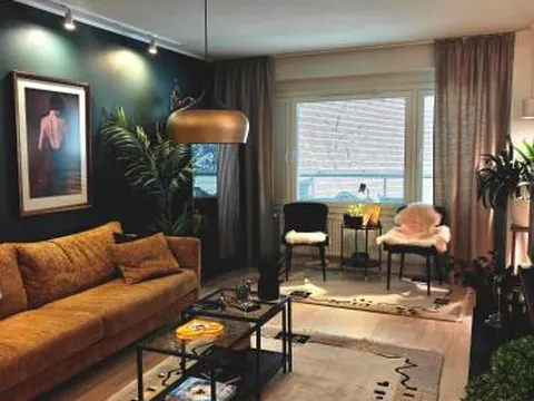 Spacious city centre apartment , sauna