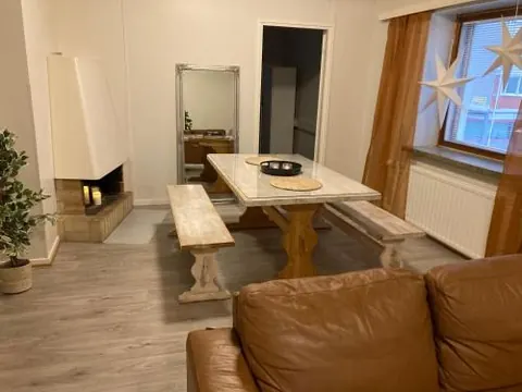 Ope 3 bedroom city apartment