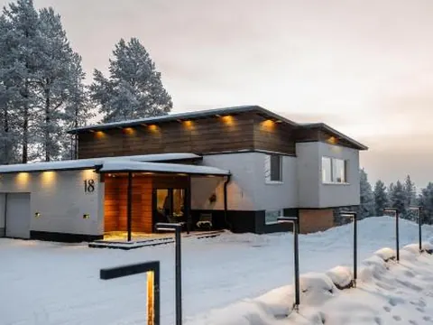 Hillside Polar Villa