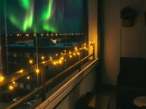 City Apartment Arctic Aurora