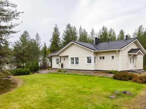 Villa Christmas Star By BookLapland