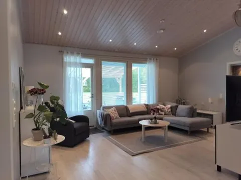 Cozy detached house near the city