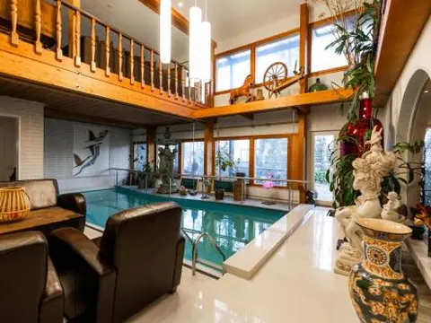 Arctic Winter Villa - Pool and Sauna