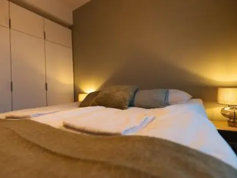 Midnight Sun City Suite