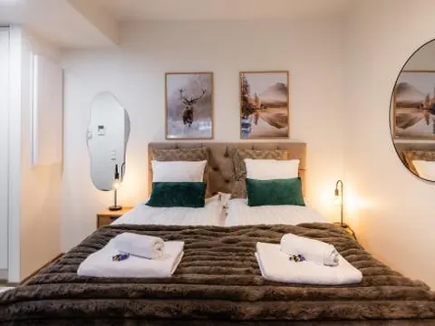 Nordic City Studio - Brand New - Top Floor - Downtown - Fast Wifi