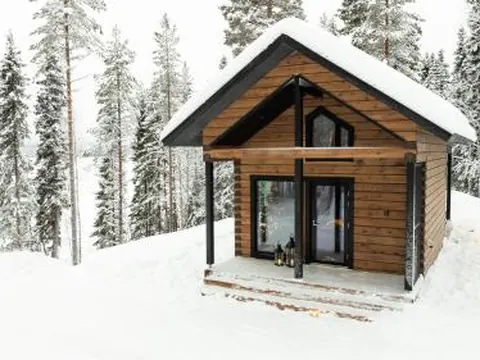 Arctic Bear Lake Lodge