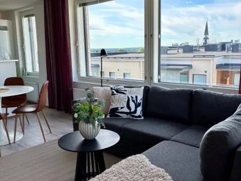 2ndhomes Cozy Central 2BR Apartment Sauna Balcony Parking