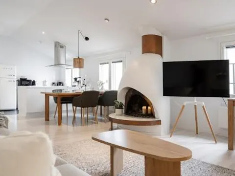 Taiga Penthouse, Private Sauna By Lapland Host
