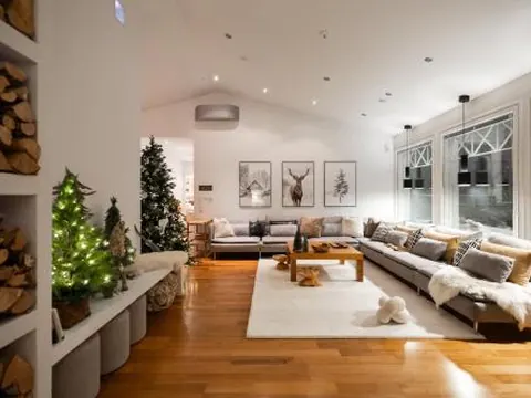 Arctic Circle Luxury House - next to Santa's Village