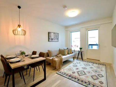 Brandnew Modern Condo with Sauna