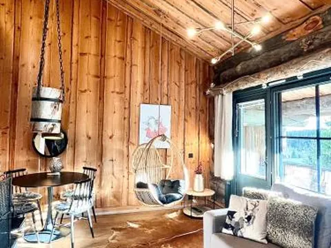 Aurora View by Lapland Villas, Ruka, Ski In, Private Sauna, Fireplace