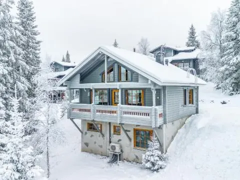 Villa Rinnerasti B 7 Ski lift 150 m incl WiFi, Sauna