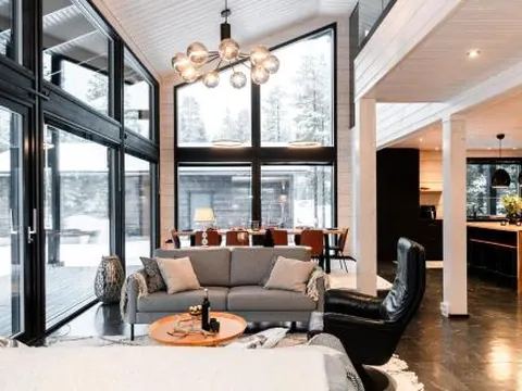 High-Quality 4BR Villa - Private Hot Tub & Sauna