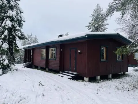 Kelokaltio 7 - Cozy 3BR Log Cabin near Ski Slopes