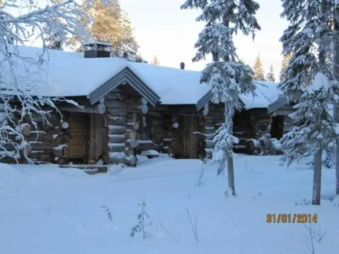 Rantaruka - Cozy Log Apt with Sauna & Ski-Bus 100m