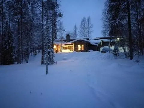 Höperö - Charming 1BR Apt with Sauna & Fireplace