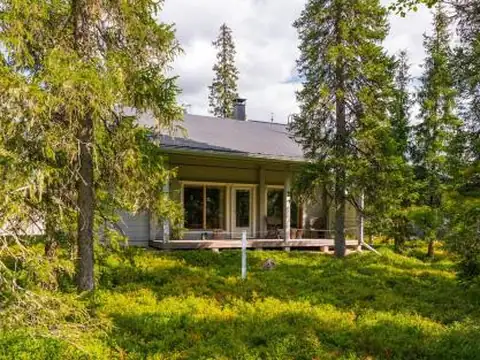 Villa Lumikenkä - Cozy Retreat & Private Sauna