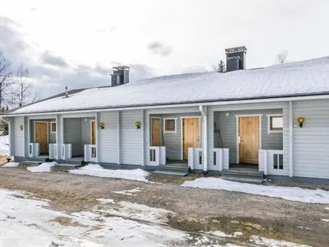 Holiday Home Mestarikämpät b10 by Interhome
